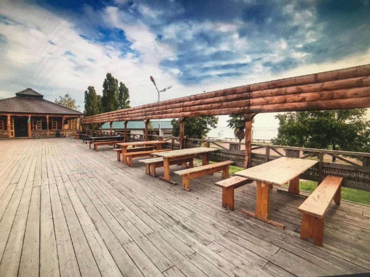 Kyalasur Hotel Сухум Экстерьер фото
